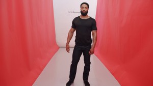 Black epaulet s/s tee. Dark indigo 4-stripe jean.